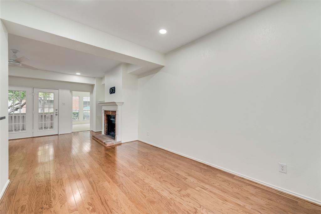 Williamsburg Condo Ph 02 - Residential Lease