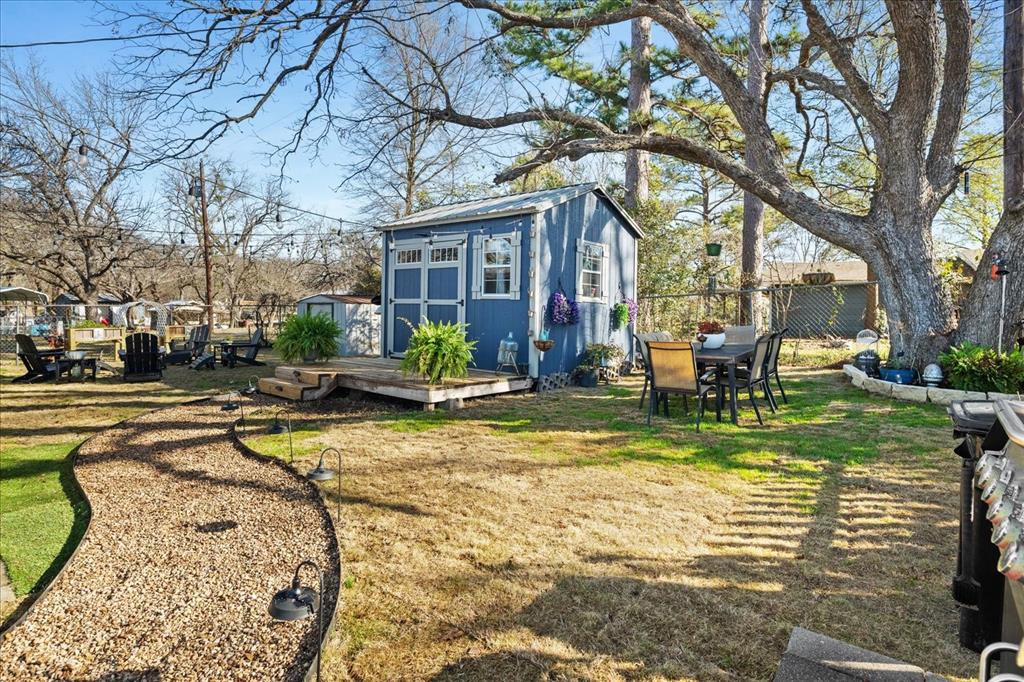 Whispering Oaks - Residential