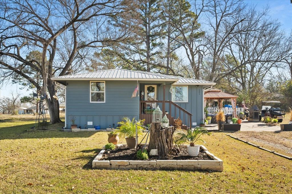 Whispering Oaks - Residential