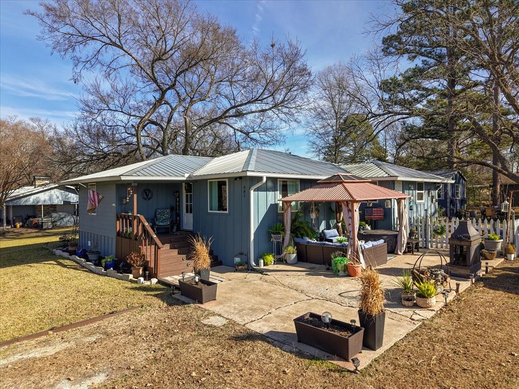 Whispering Oaks - Residential
