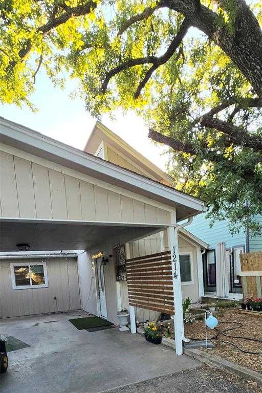 Updated patio home near the lake at Runaway Bay. Updated doors, windows, paint, floor covering, vanities, new rustic custom primary bedroom ceiling. All appliances convey including the washer, dryer, and the refrigerator. Home is near the lake and situated near Denton, Weatherford, and Decatur. Bridgeport schools.