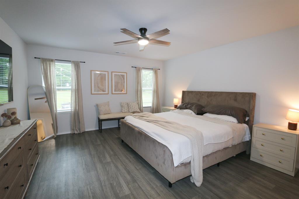 River Oaks (Sawmill Road) - Residential