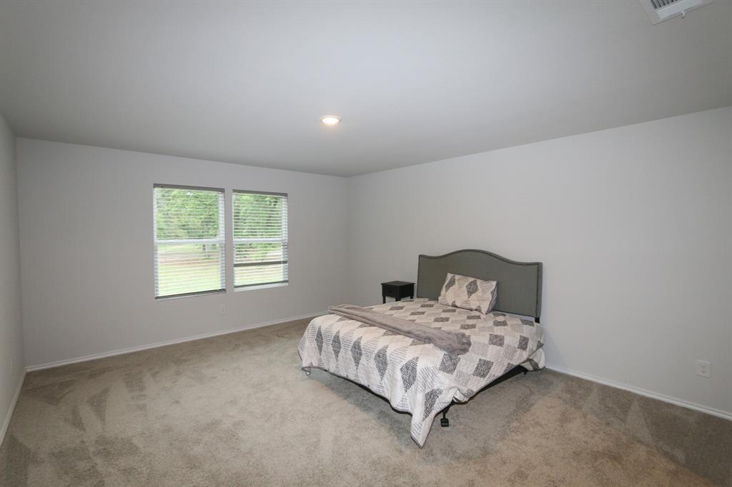River Oaks (Sawmill Road) - Residential