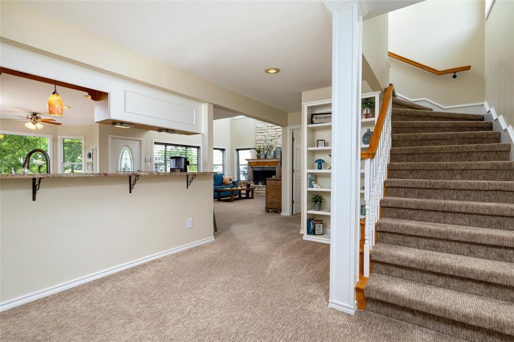 Lakeway Estate - Residential