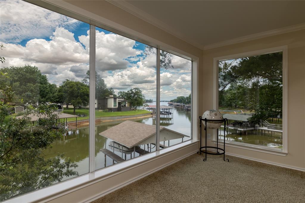 Lakeway Estate - Residential