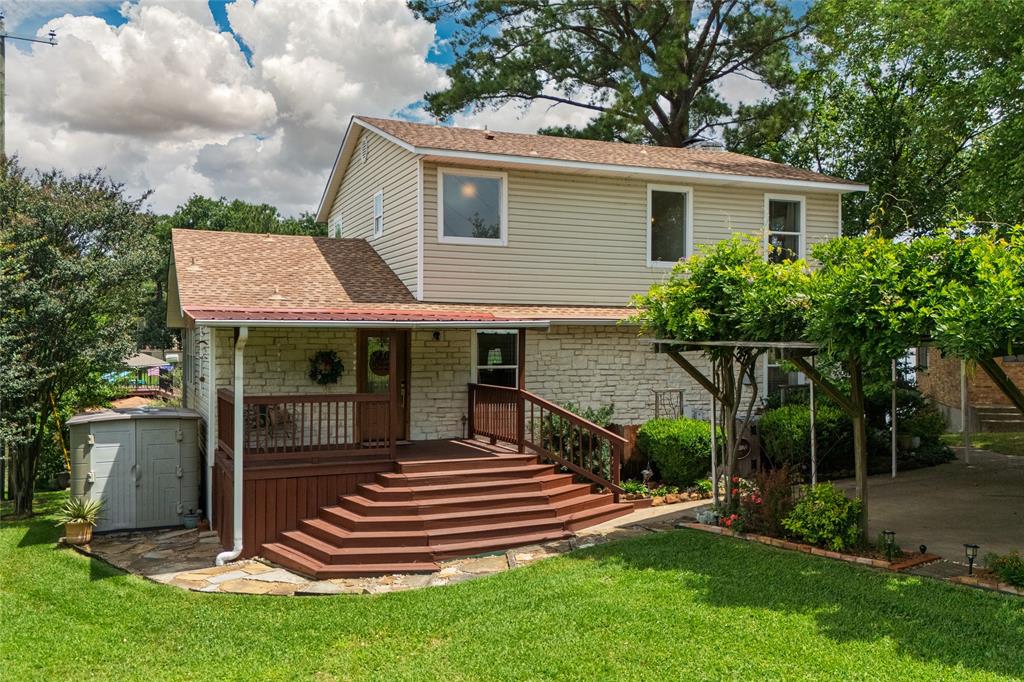 Lakeway Estate - Residential