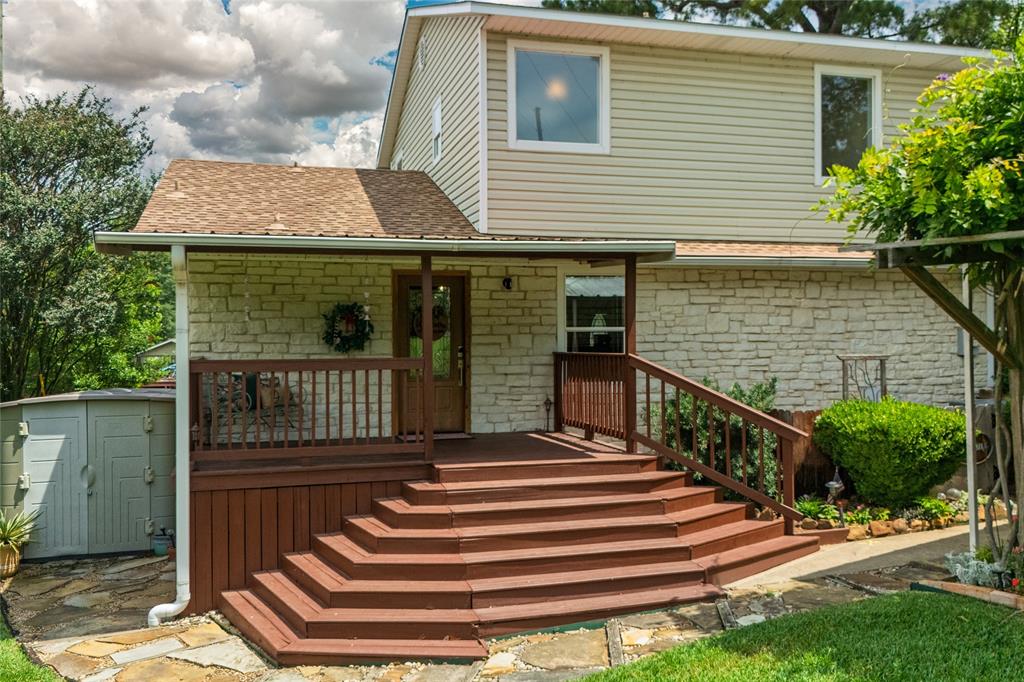 Lakeway Estate - Residential