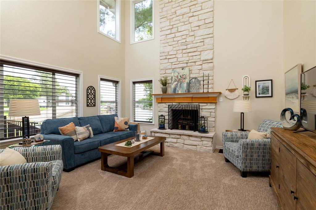 Lakeway Estate - Residential