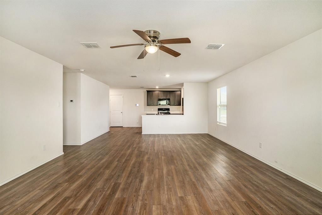 Primrose Xing Ph 4 - Residential