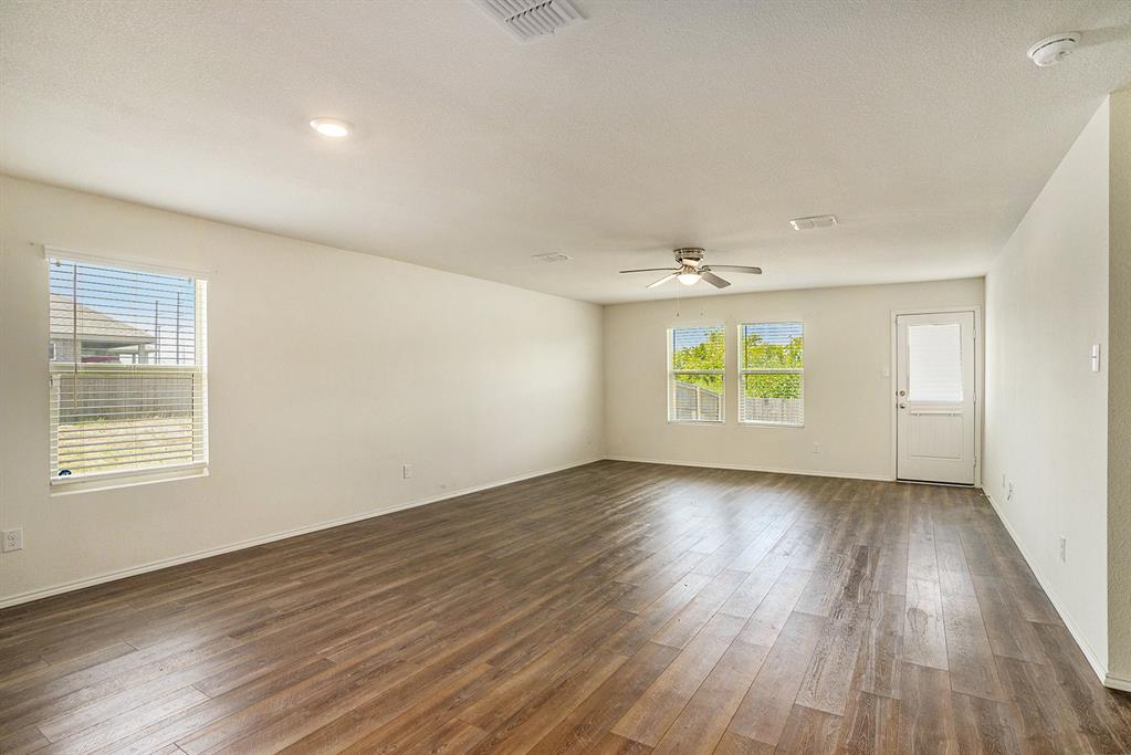Primrose Xing Ph 4 - Residential