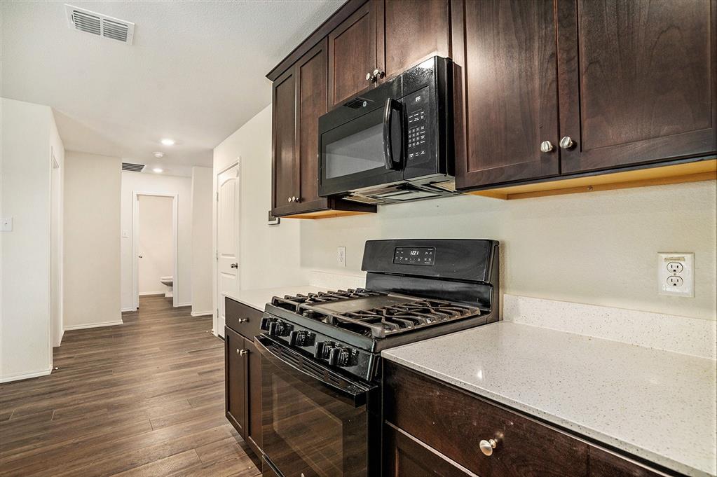 Primrose Xing Ph 4 - Residential