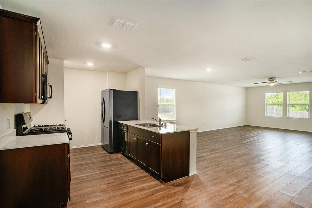 Primrose Xing Ph 4 - Residential