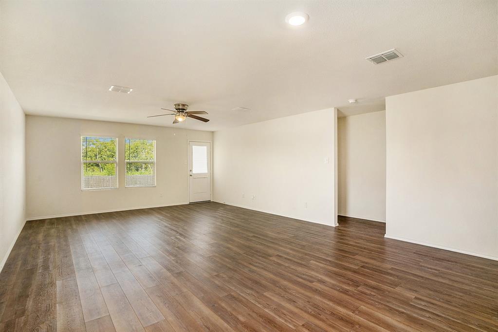 Primrose Xing Ph 4 - Residential