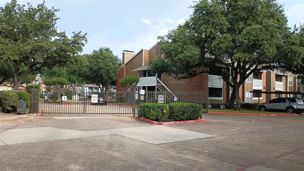 Meadows Condo - Residential