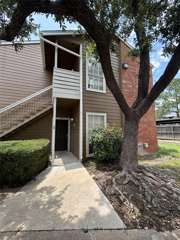 Meadows Condo - Residential