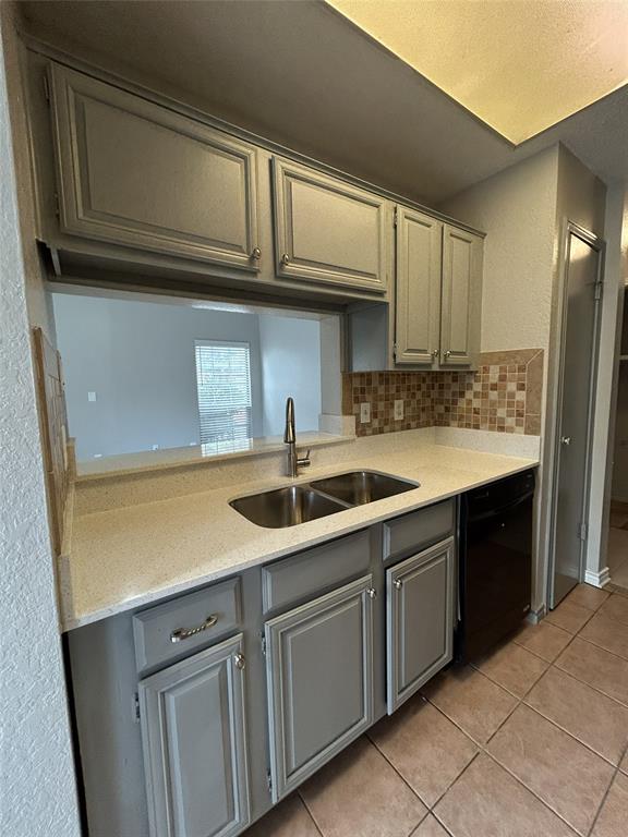 Meadows Condo - Residential