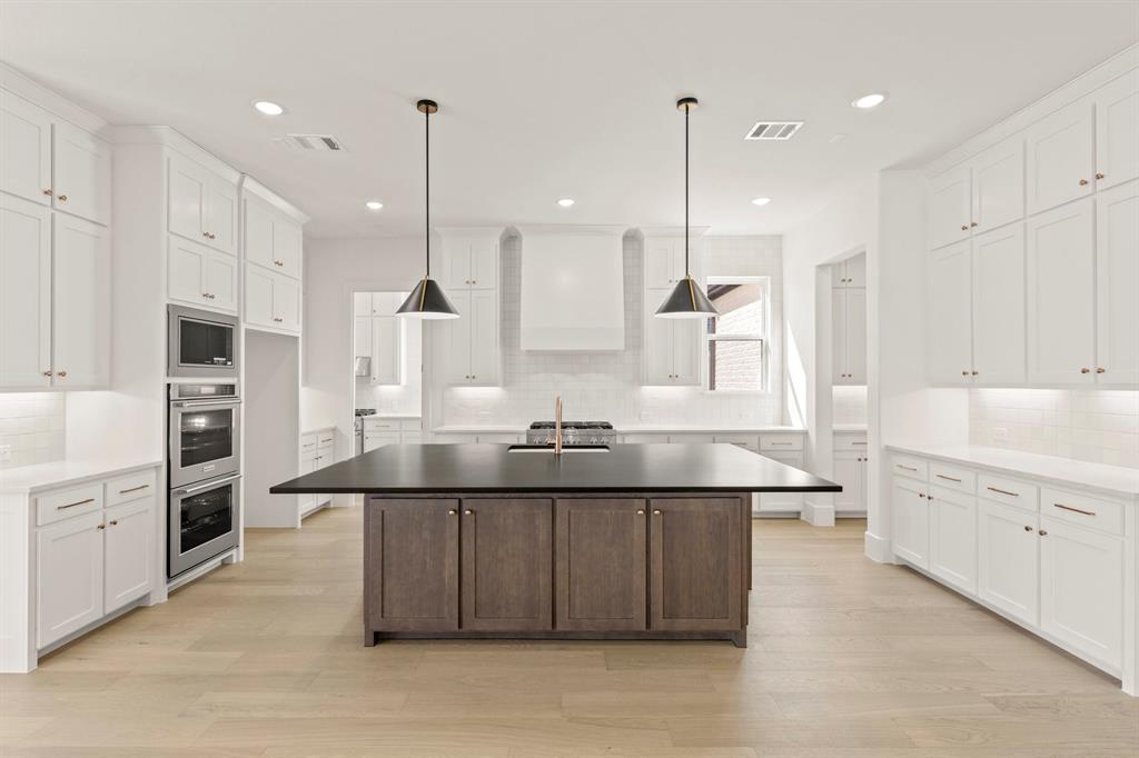 Mustang Lakes - Residential