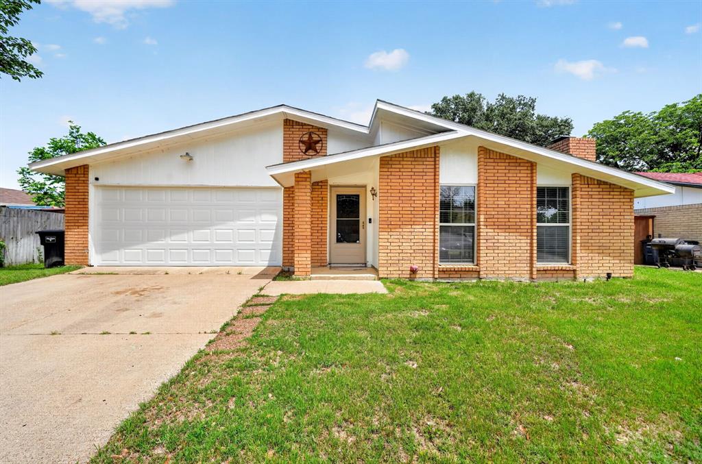 PARKWOOD ESTATES - Residential