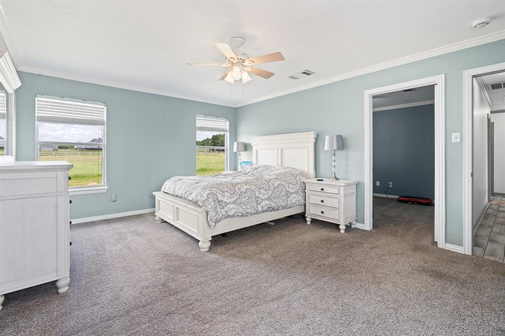 ABST 470 TR 2H J M JAMES - Residential