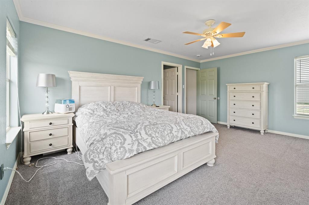 ABST 470 TR 2H J M JAMES - Residential