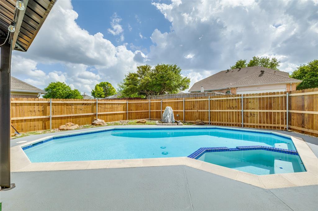 Hunters Glen Twelve - Residential