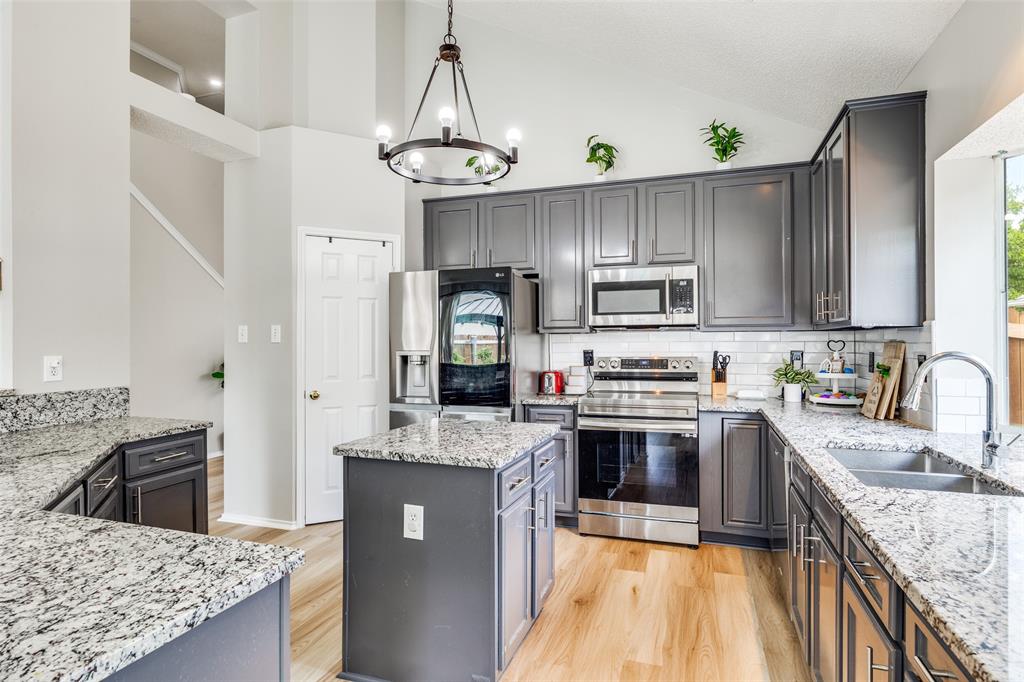 Hunters Glen Twelve - Residential