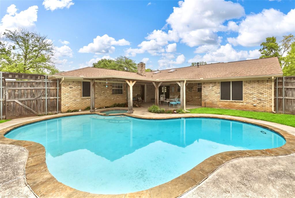 Briarwood Estates 2 - Residential