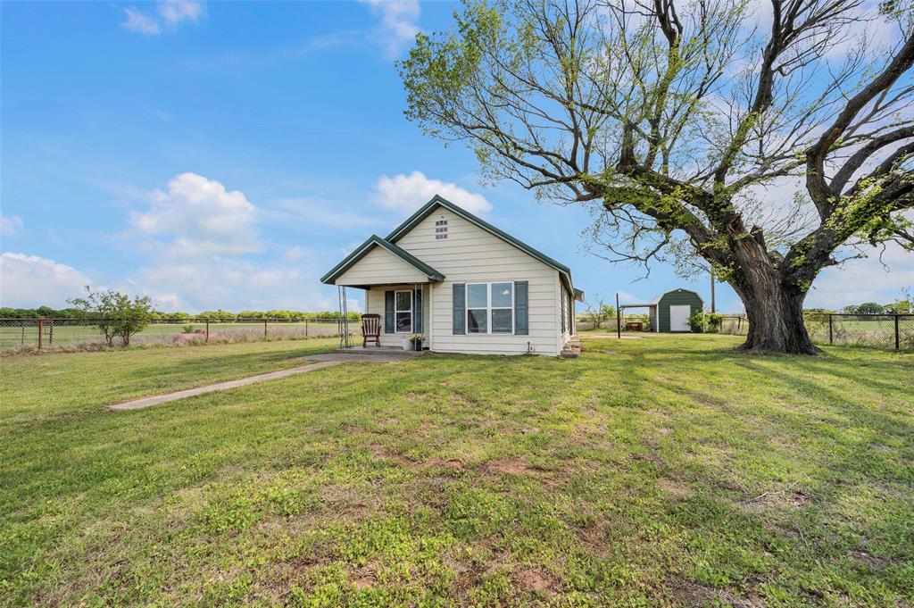 Nocona - Land
