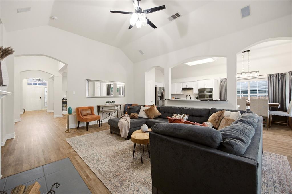 Villages Of Lake Forest Ph I - Residential