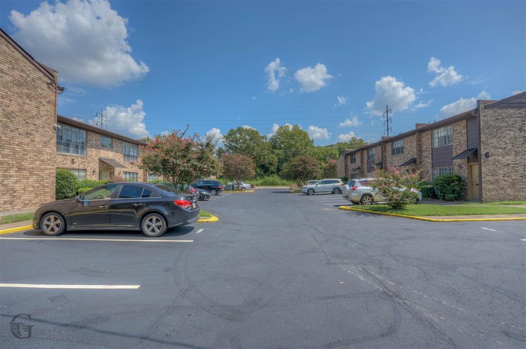East Kings Court - Residential