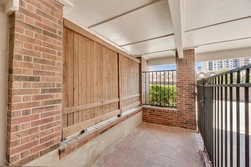 Woodshire Court Condos - Residential