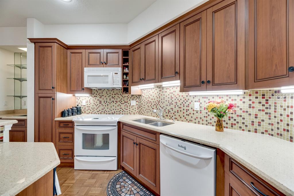 Woodshire Court Condos - Residential