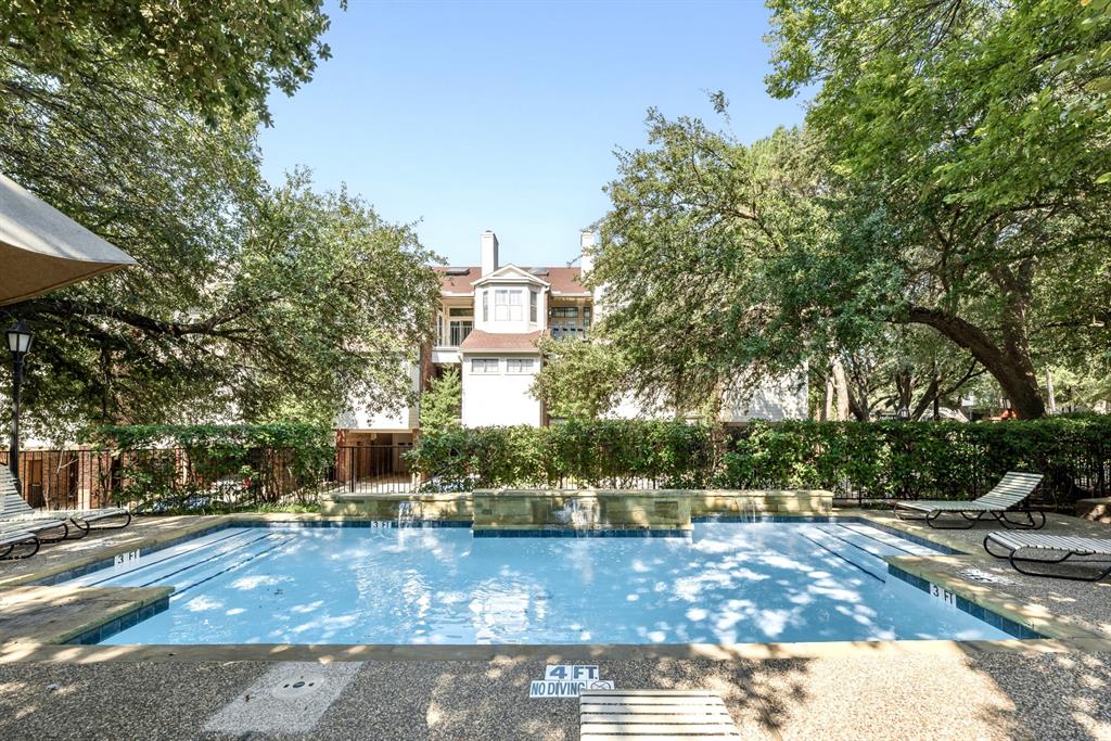 Woodshire Court Condos - Residential