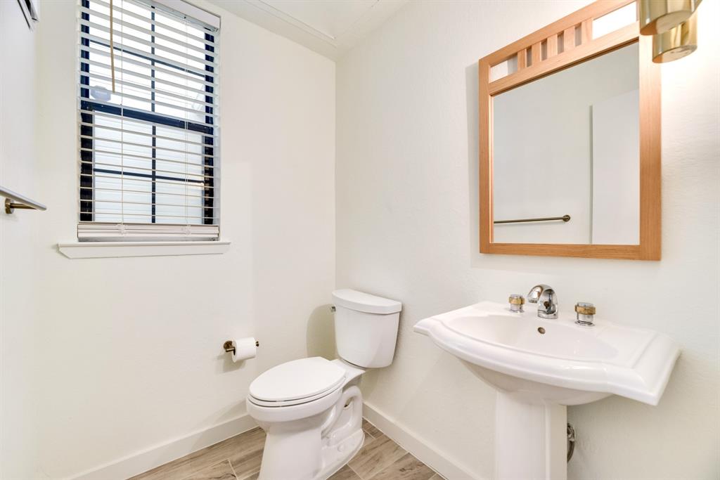 Woodshire Court Condos - Residential
