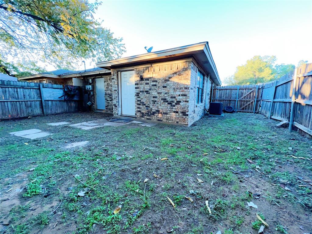 Duplex South Add - Residential Lease