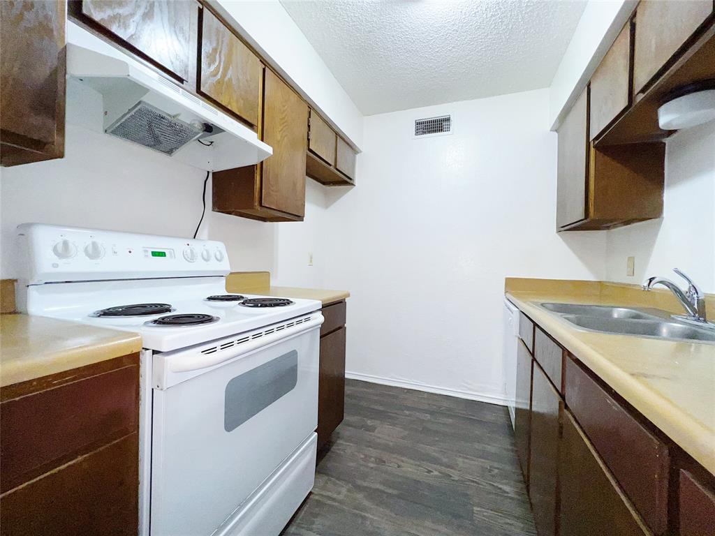 Duplex South Add - Residential Lease