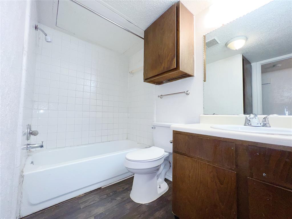 Duplex South Add - Residential Lease
