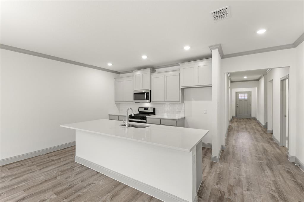 Lakepointe - Residential
