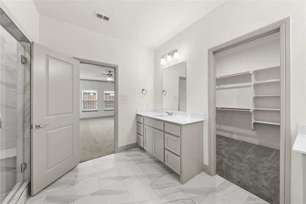 Lakepointe - Residential