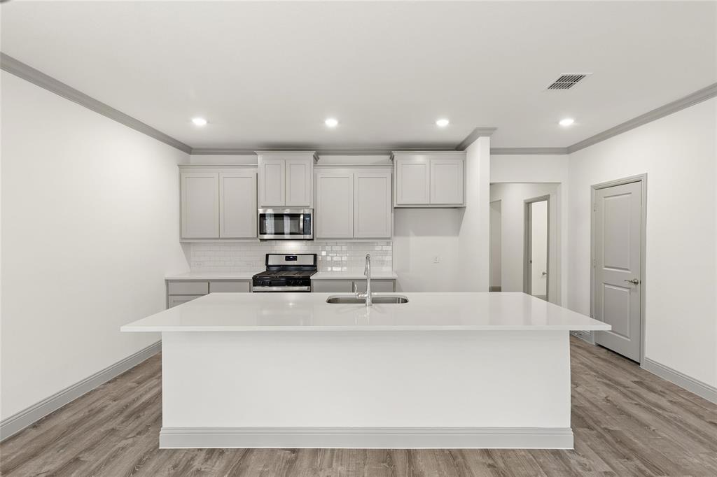 Lakepointe - Residential