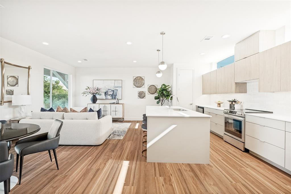 GREENVILLE TERRACE - Residential
