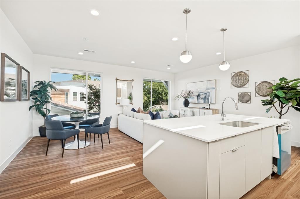 GREENVILLE TERRACE - Residential