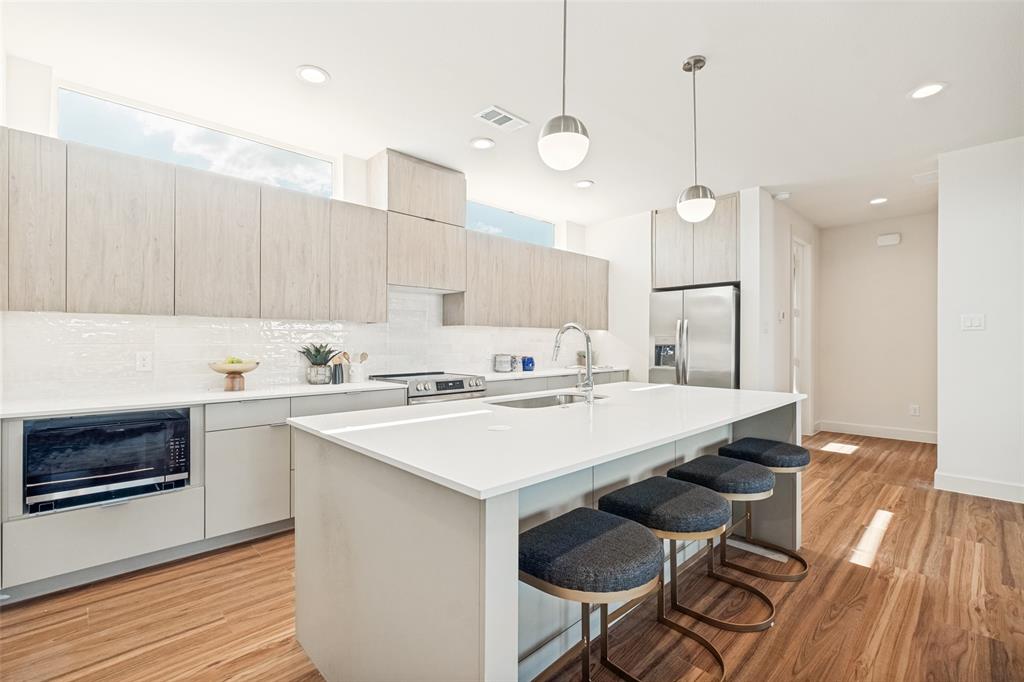 GREENVILLE TERRACE - Residential