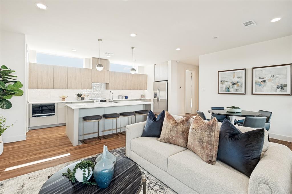 GREENVILLE TERRACE - Residential
