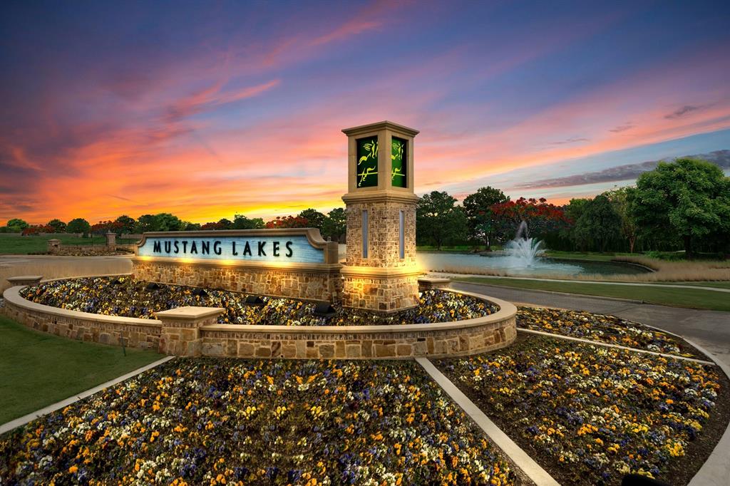 Mustang Lakes - Residential