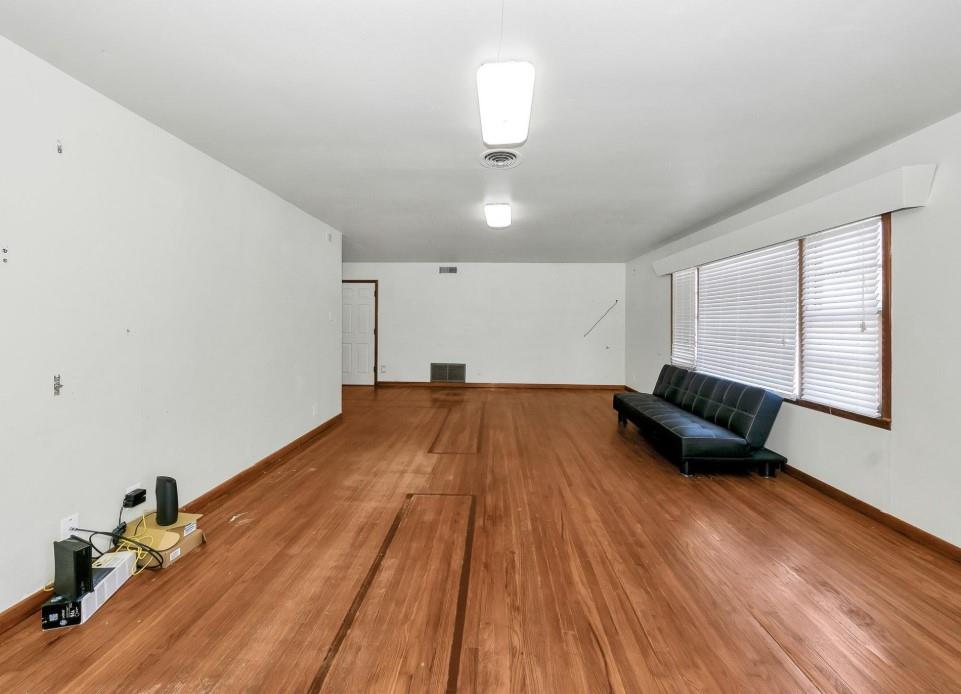 Richland Hills - Commercial Sale