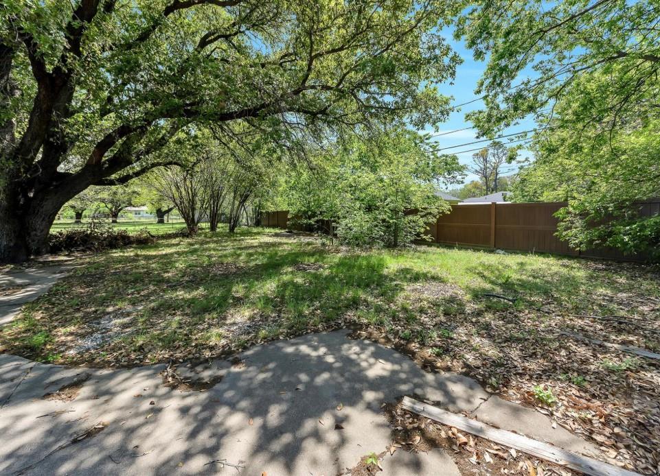 Richland Hills - Commercial Sale