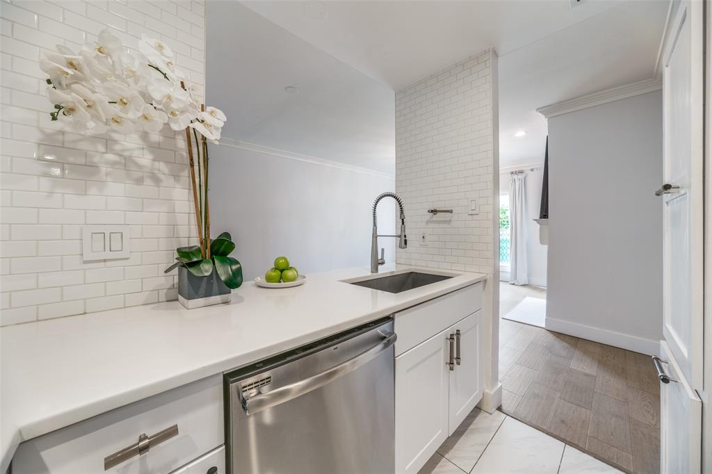 Rawlins Park Condo - Residential