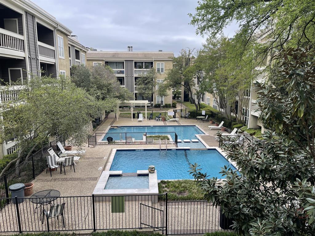 Keller Spgs Condos - Residential