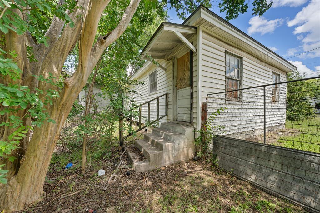 Bell J D - Residential